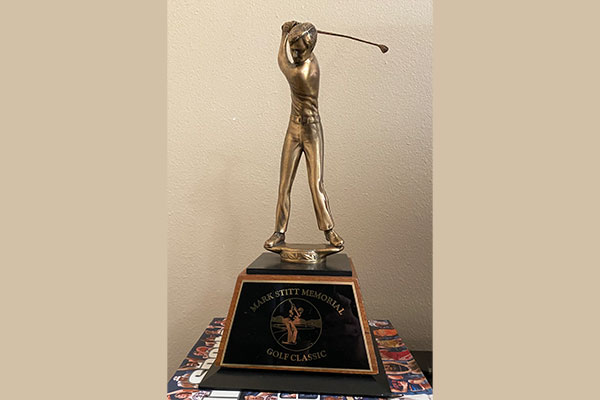 Trophy No Names 600x400